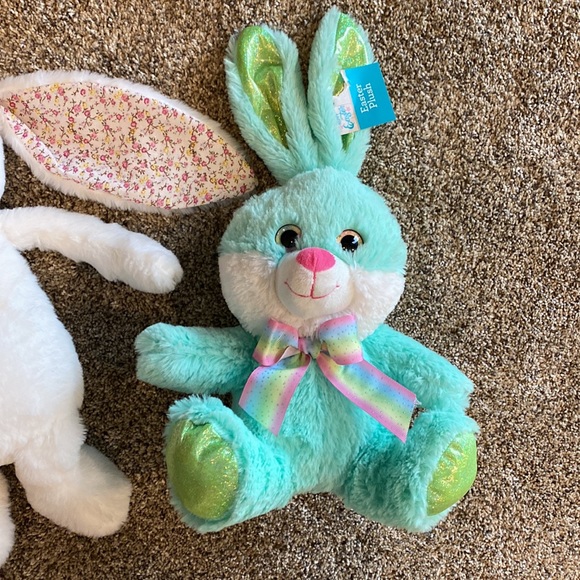 2 NEW Rabbits - Picture 4 of 9